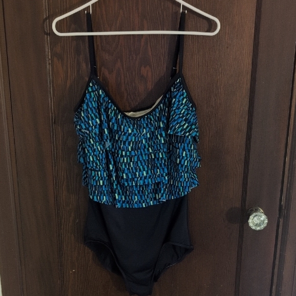 Maxine Of Hollywood Blue & Black Flattering One Piece Swimsuit Size 16 - Picture 1 of 8
